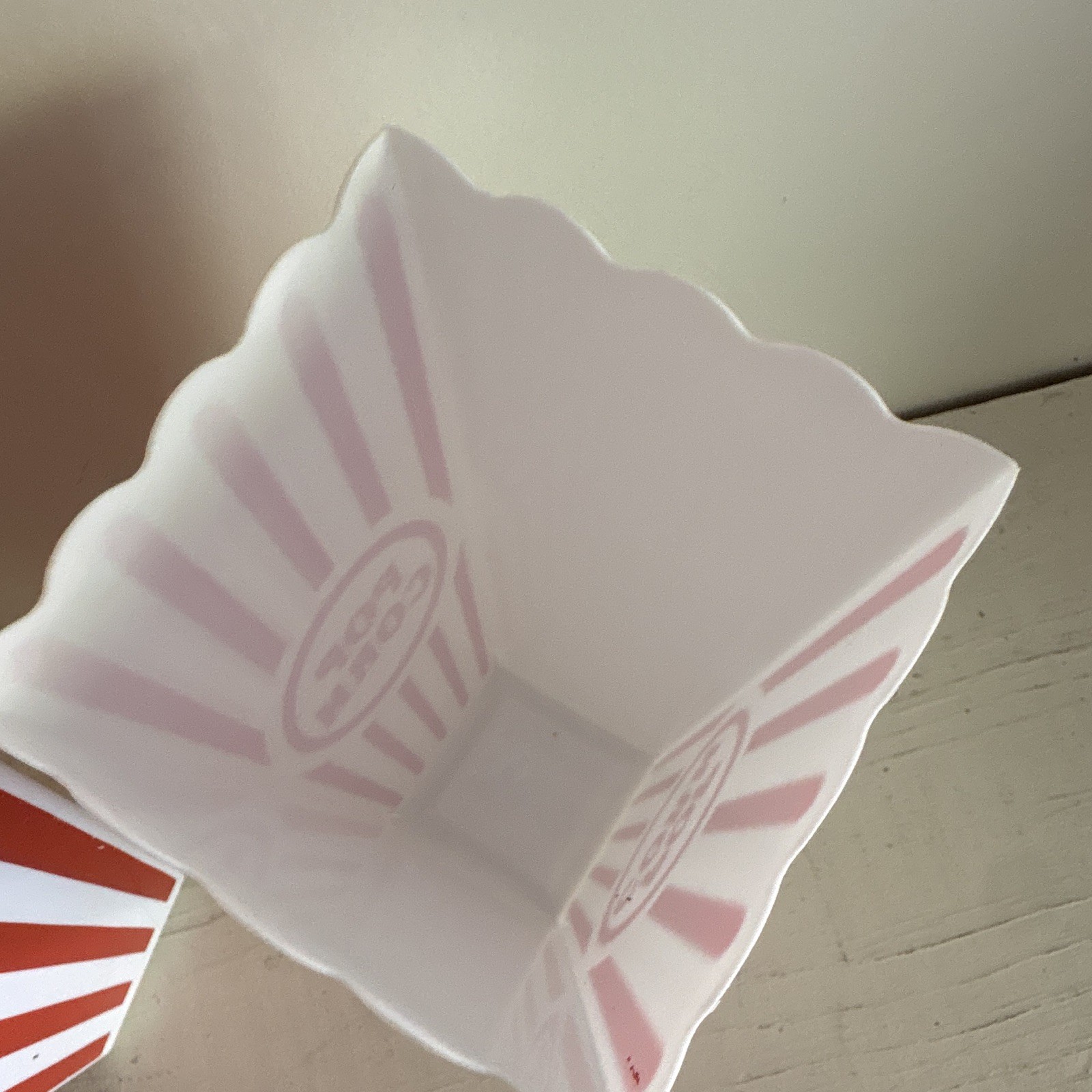 Set of 4 Red/White Striped Plastic Reusable Popcorn Tubs 8x7x4.5in