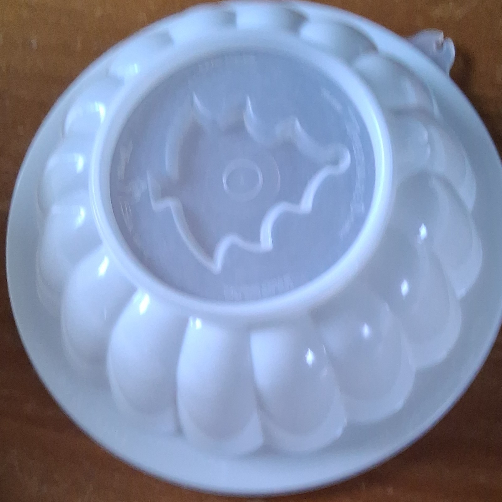 Tupperware 3pc 1.7L Food Storage Set White/Clear Snap Lids Round/Rect Divided