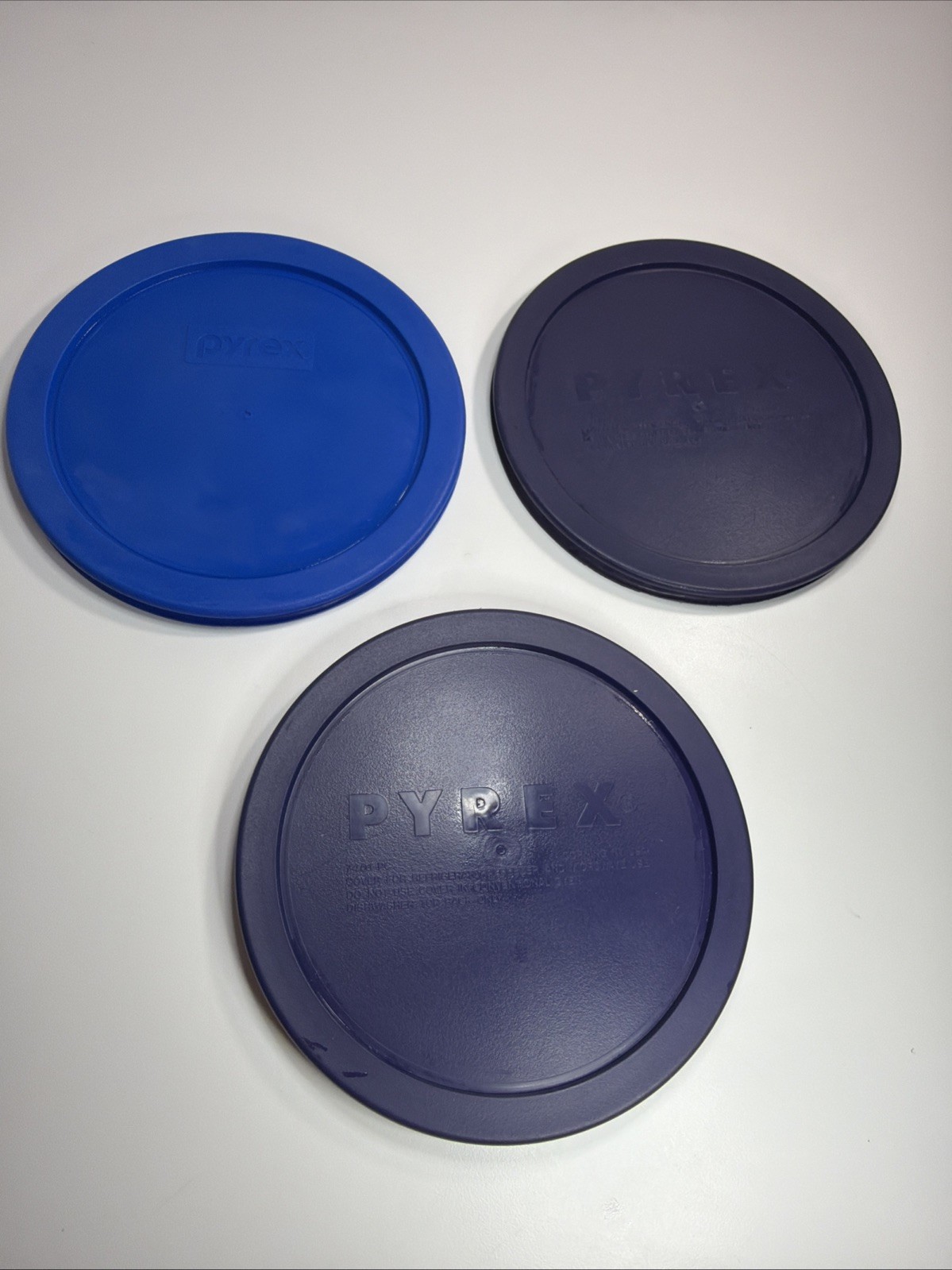3 Pyrex Storage #7401-PC Dark Blue 6″ Round Plastic Replacement Lid Cover 4 Cup