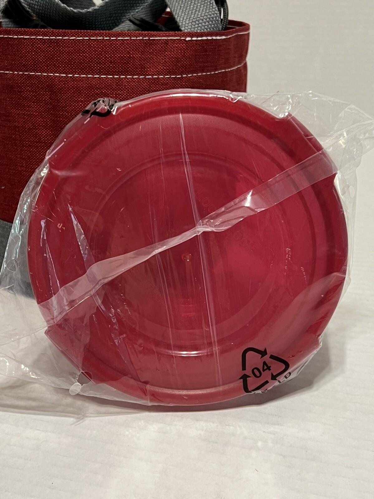Lock & Lock Red Classic 32oz Bowl Red & Grey Mini Tote Lunch Travel Bag NWOT