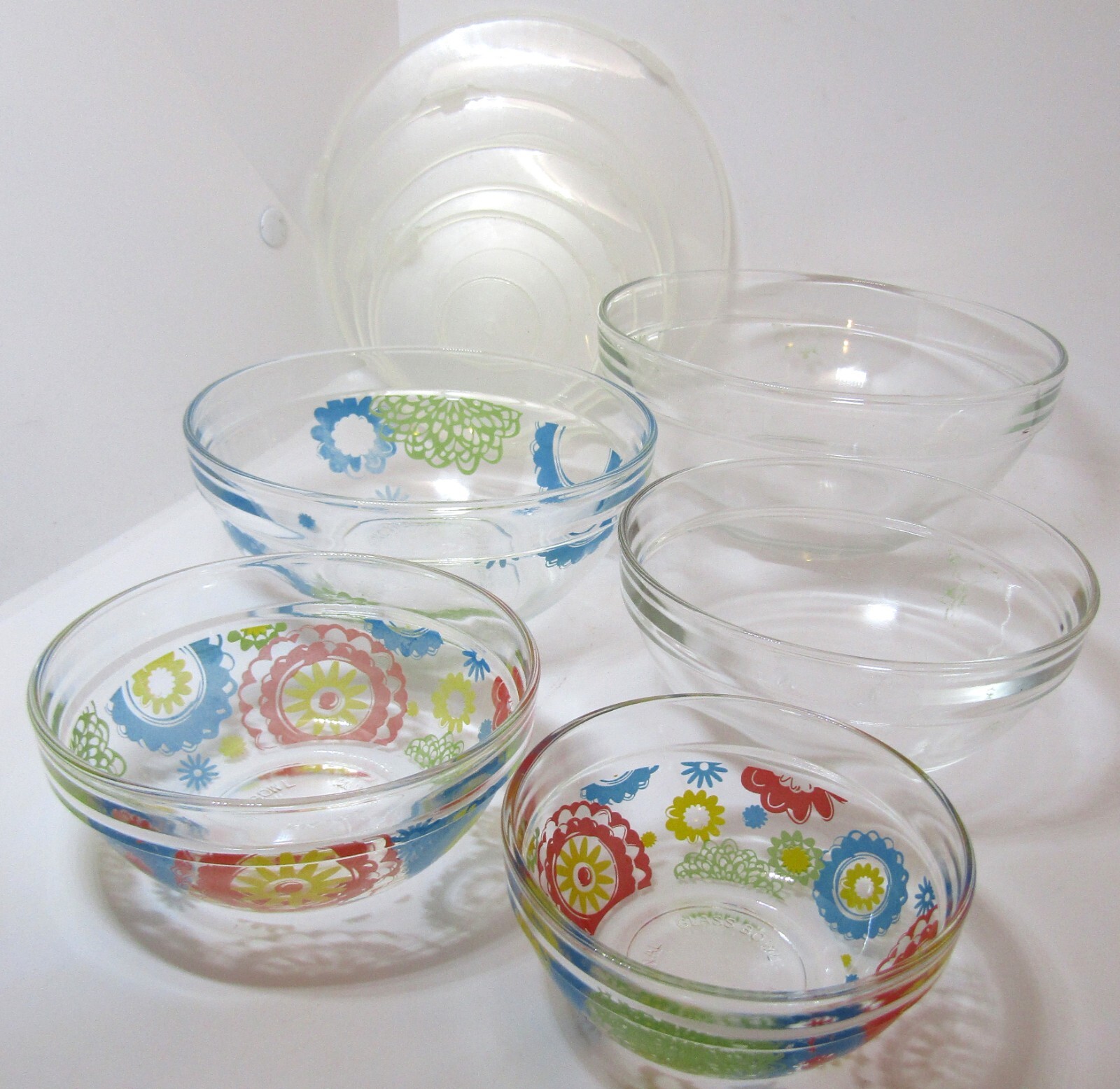 Multi-Function Food Prep 5 Bowl Glass Set with Lids.