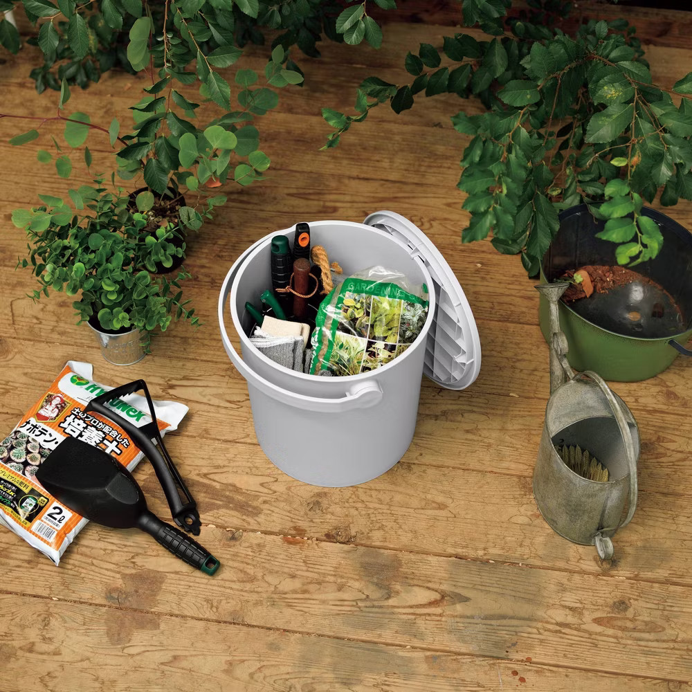 JEJ Astage 2.6gal Sturdy Bucket Decorative Storage Bin with Durable Lid and