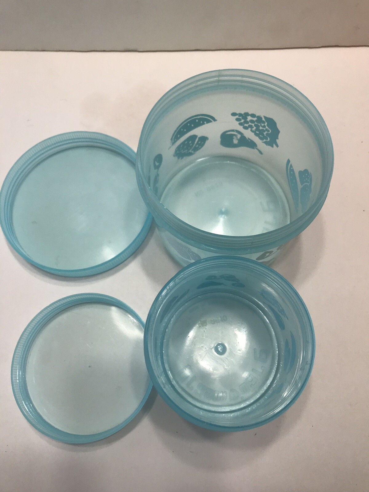 2 Stacking Vtg Food Fruit Storage Containers Blue Screw On Lids Dragon ware USA