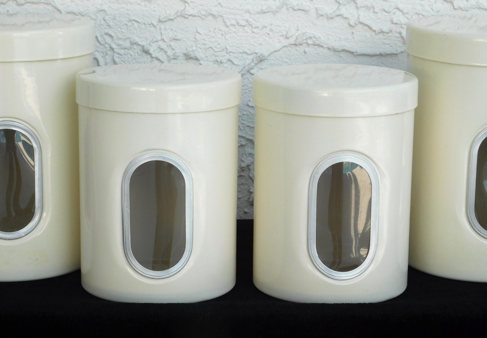 RARE VINTAGE Wesco “Classic Line” Kitchen Canister Container (Set of 4 – Almond)