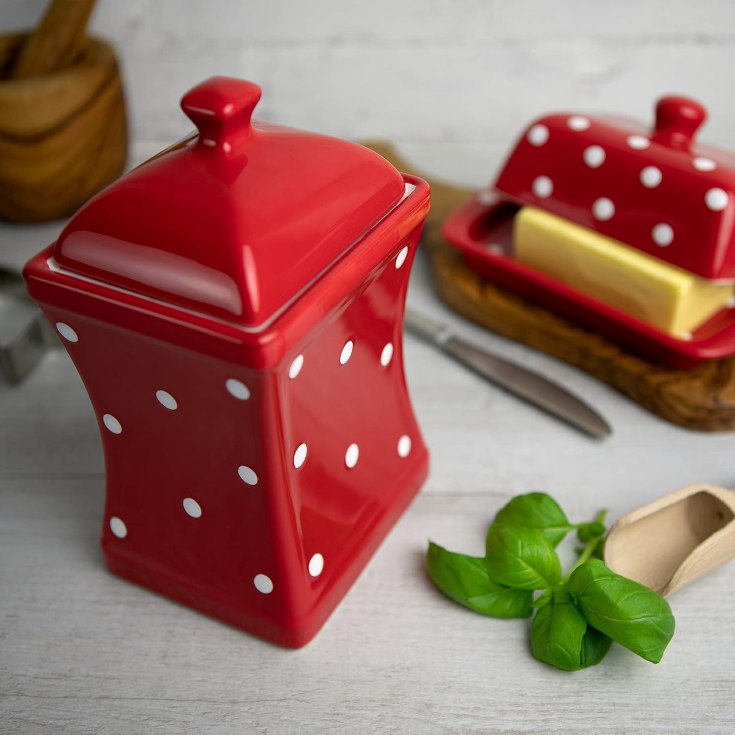 Handmade Red and White Polka Dot Large Ceramic 31.5oz/900ml Kitchen Storage Jar