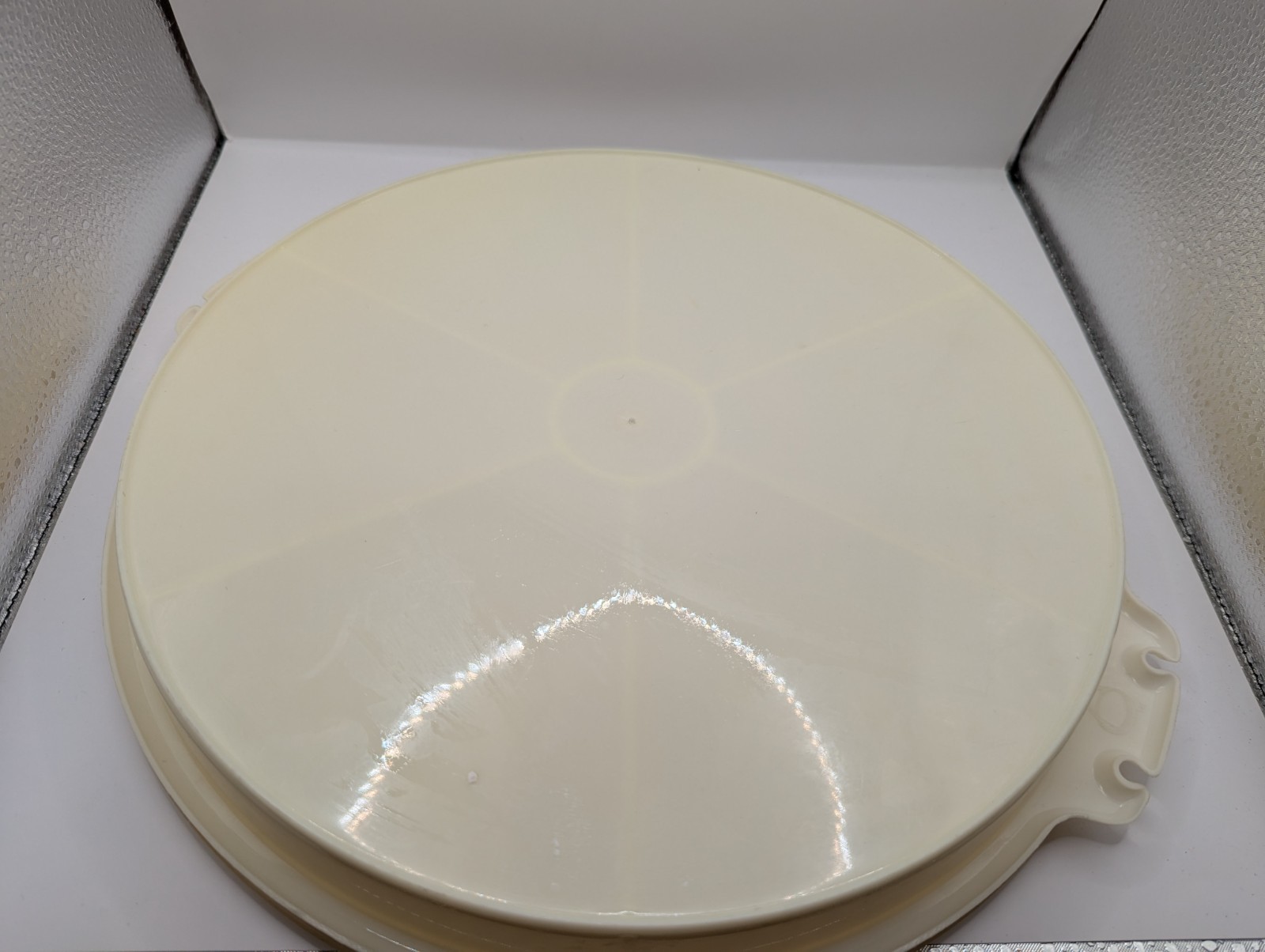 Vintage Tupperware, Lot Of 4 Pieces, Very Clean And Good Condition