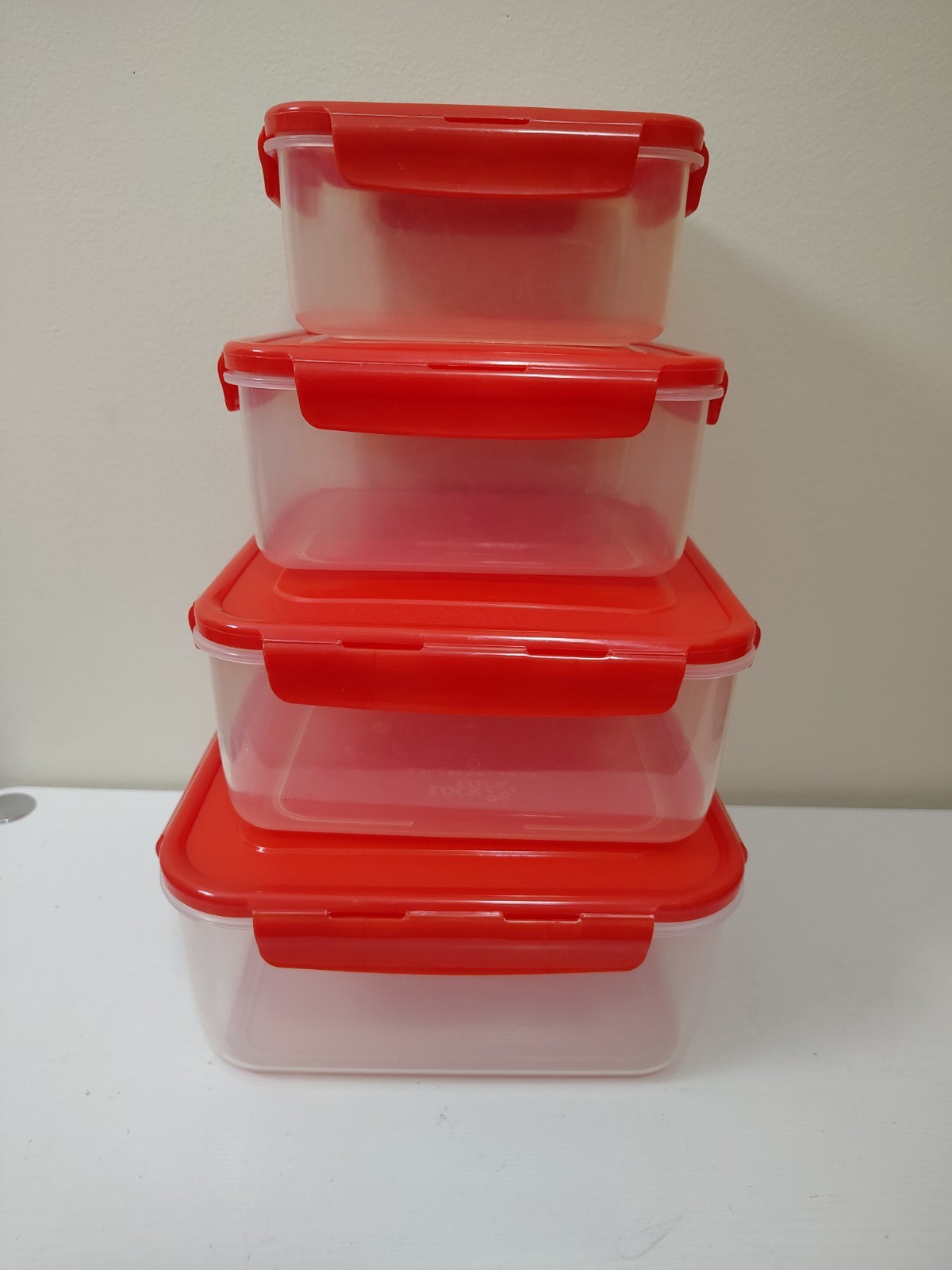 4 Lock & Lock Square Storage Nesting Containers red lids