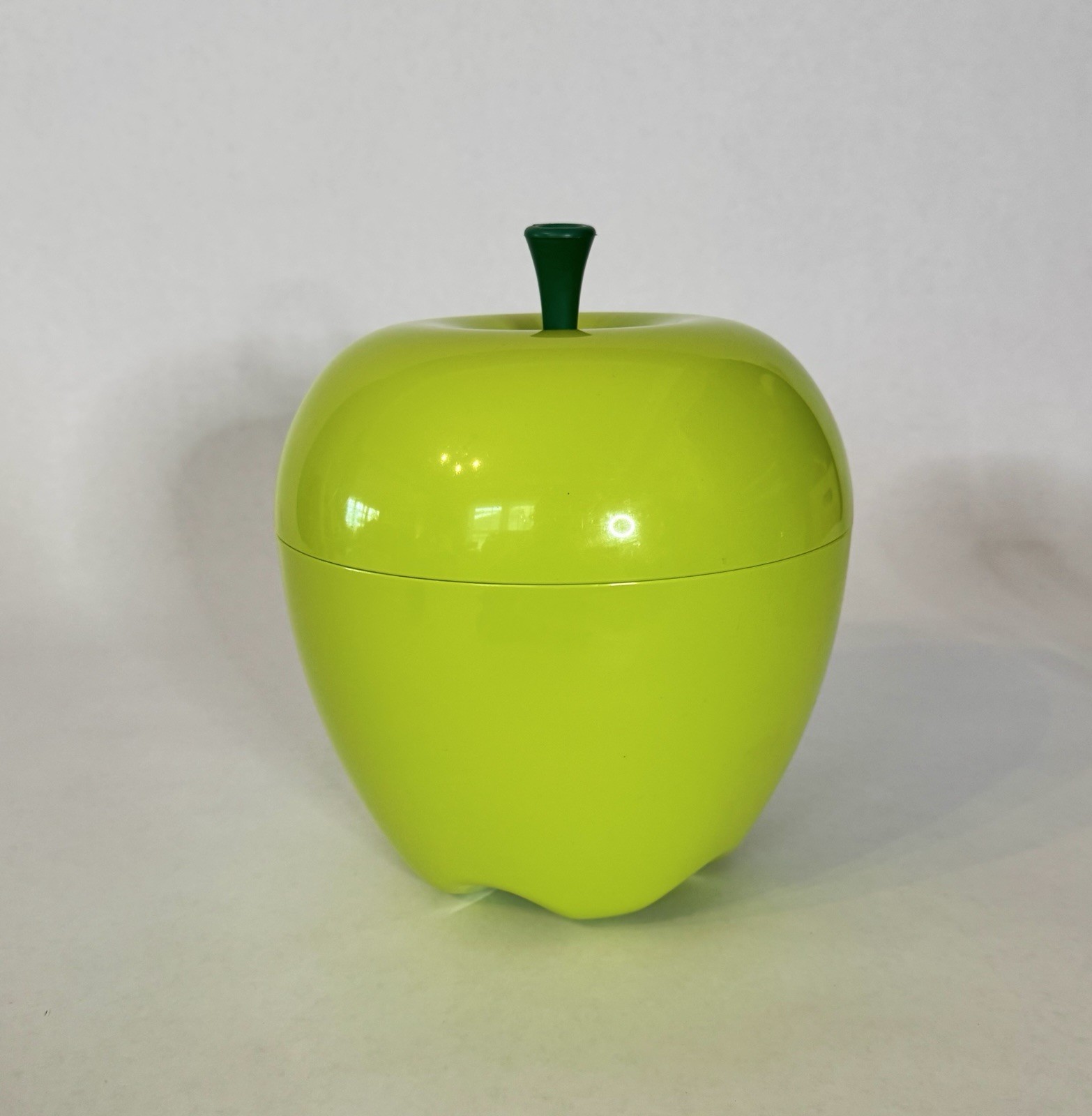 Qualy Happle Green Apple Storage Container Fruit Bowl Cookie Jar Canister & Lid