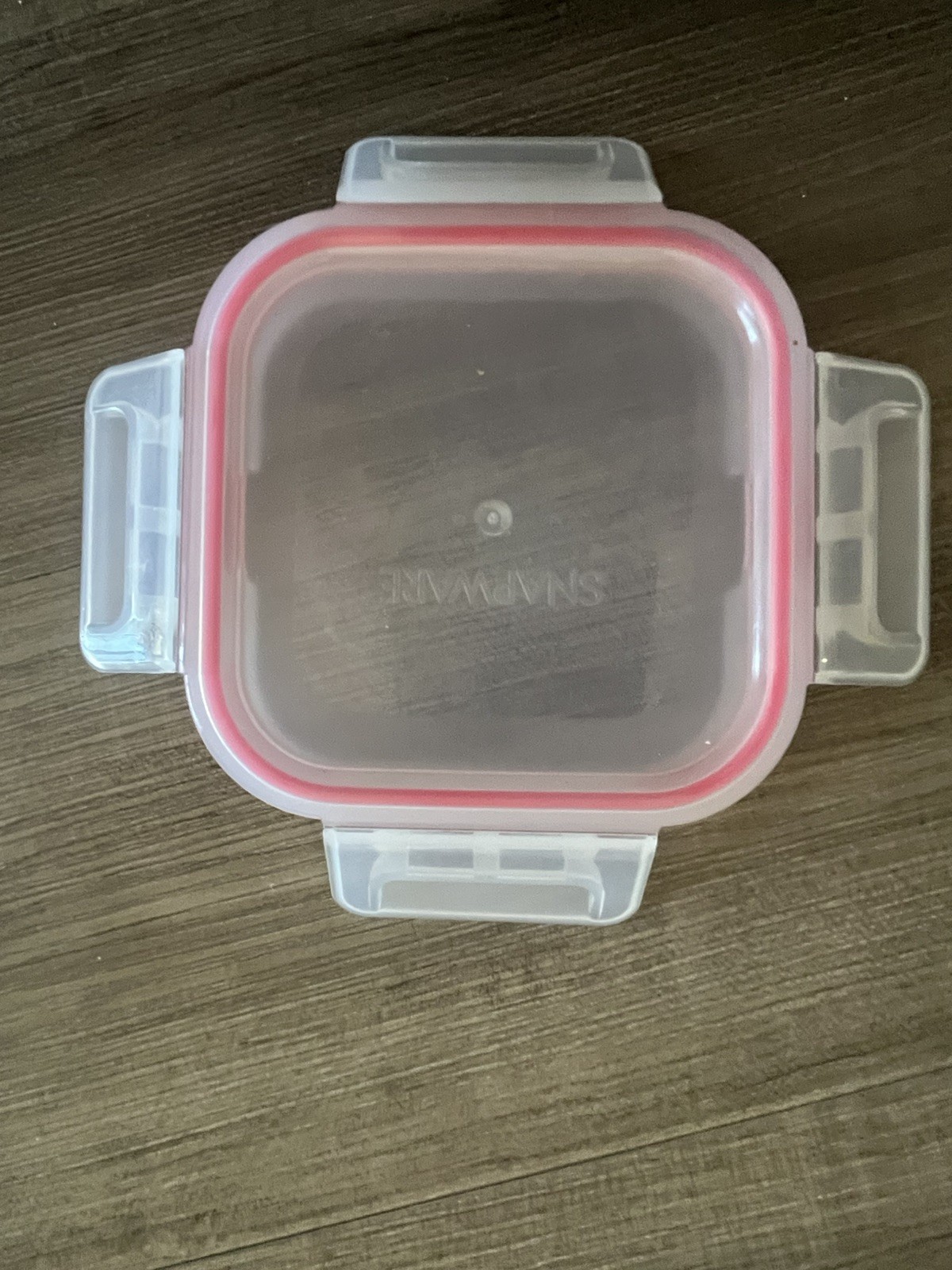 SNAPWARE Total Solutions CLEAR/Red 4″ SQUARE Replacement Lid Cover