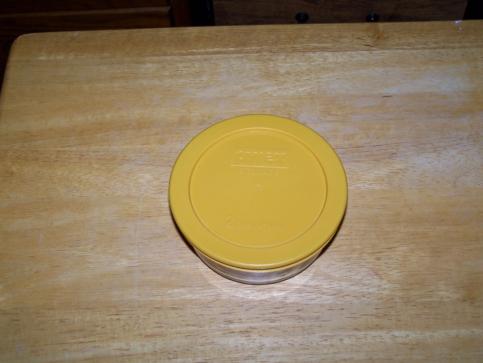 PYREX Storage #7200 2 Cup Glass Bowl w/ Yellow Lid