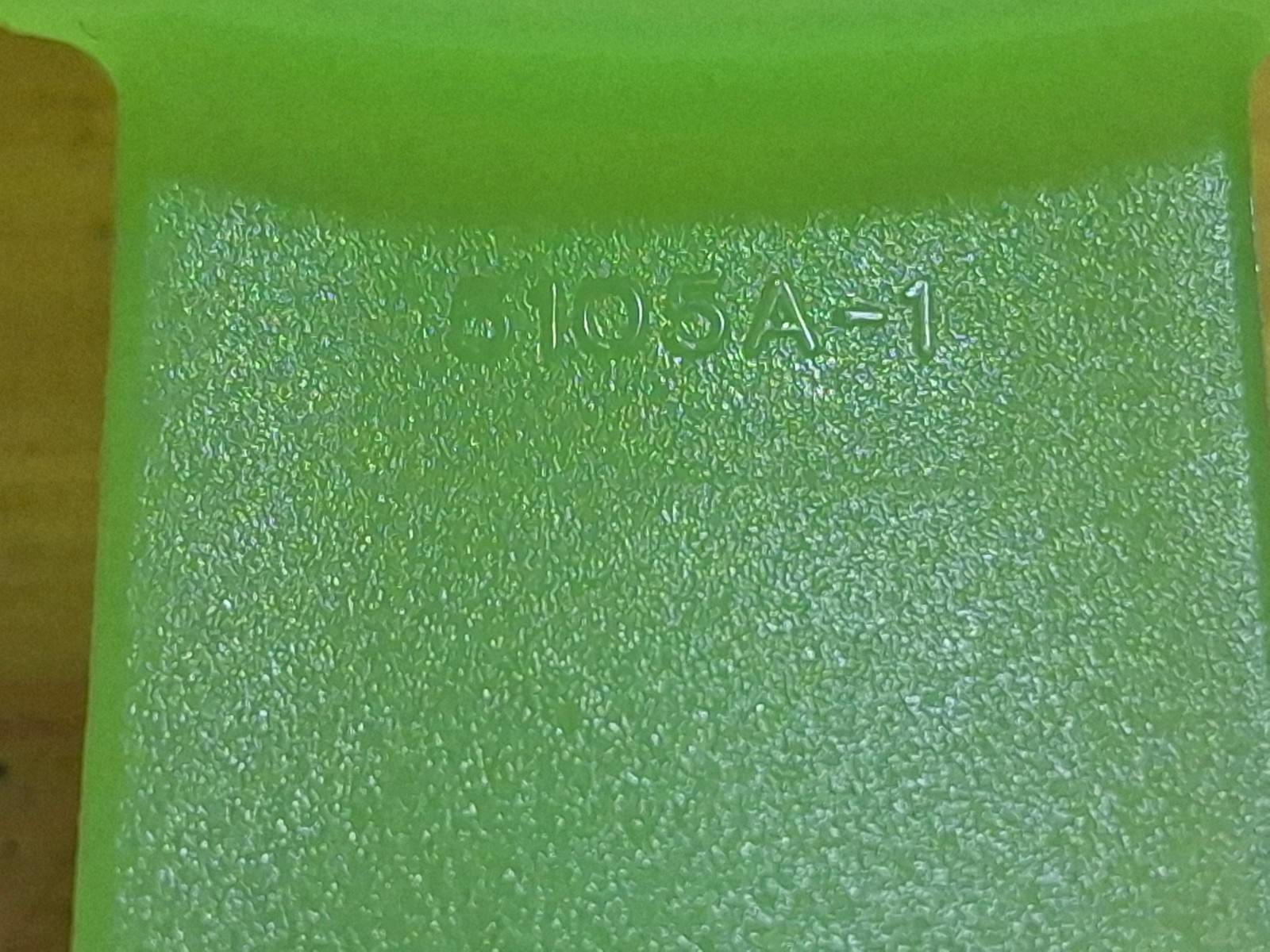TUPPERWARE PICK A DELI 1330 FORGET ME NOT 5105a ONION KEEPER 3MIDGETS LIME GREEN