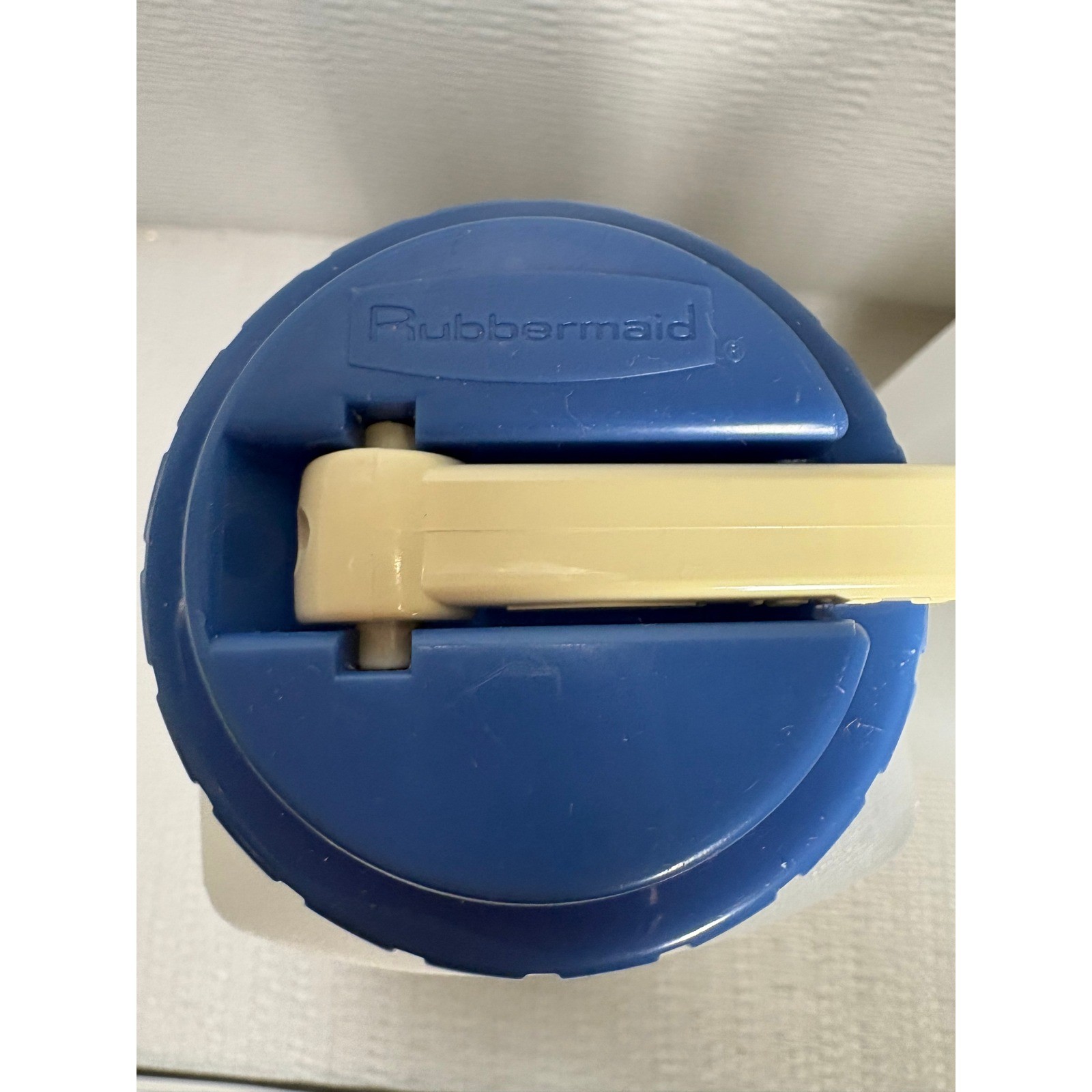 Set of 2 Rubbermaid Vintage 1 Qt Juice Water Bottle Blue Flip Top Frosted