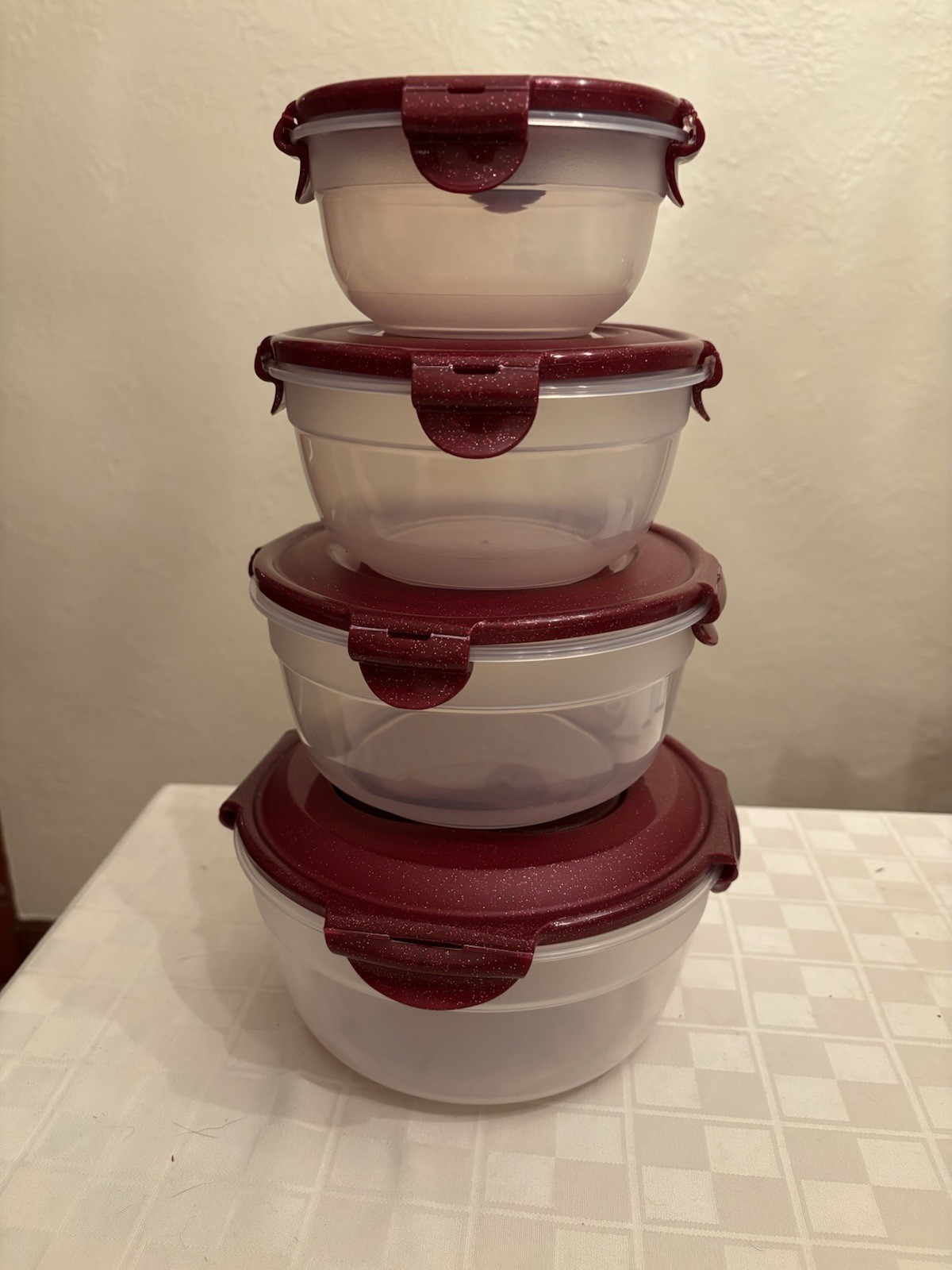 Lock N Lock Set of 4 Clear Nesting Storage Containers Cinnamon Lids