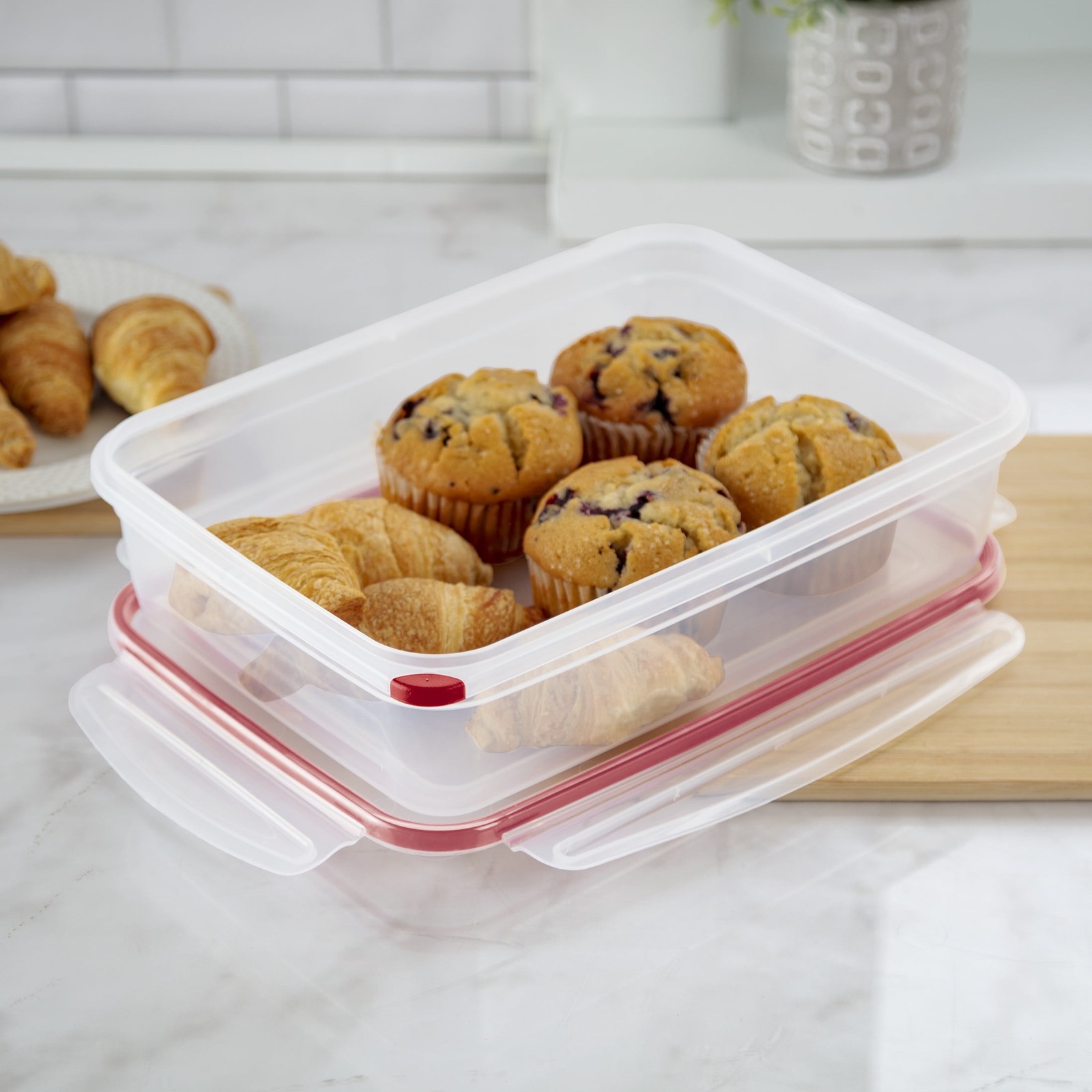 Ultra•Seal™ 16.0 Cup Rectangle Latching Food Storage Container Airtight