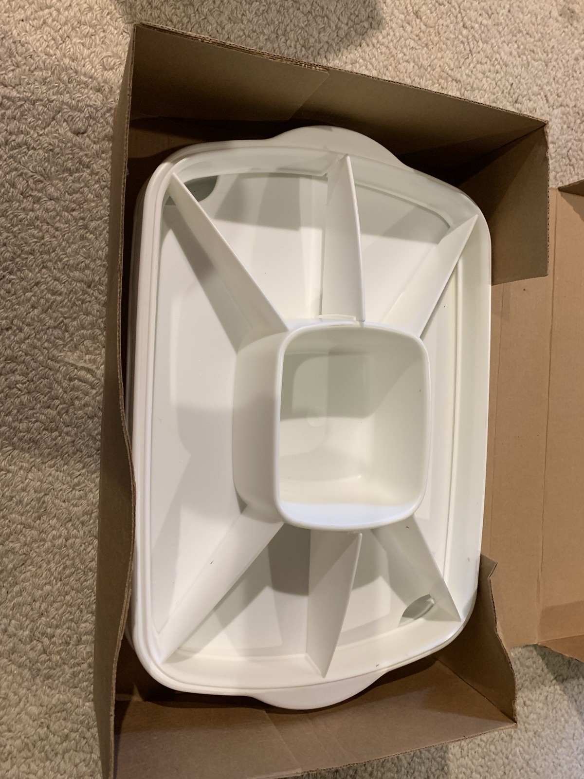 The Pampered Chef Chillzanne Rectangle Server Set White Plastic Snap Lid 3pc