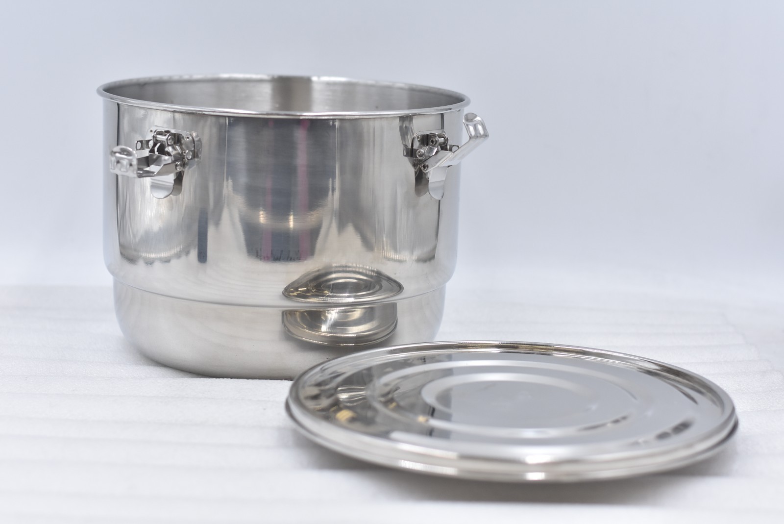 CVault 4 Liter Latch Top Stainless Steel Storage Container