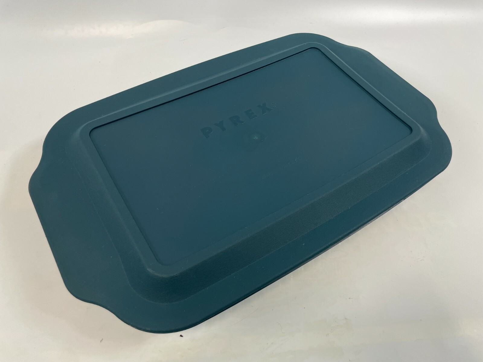 Vintage Pyrex 233-S 13 X 9 X 2 To-Go Casserole Dish w/ Lid Thermal Carry Bag