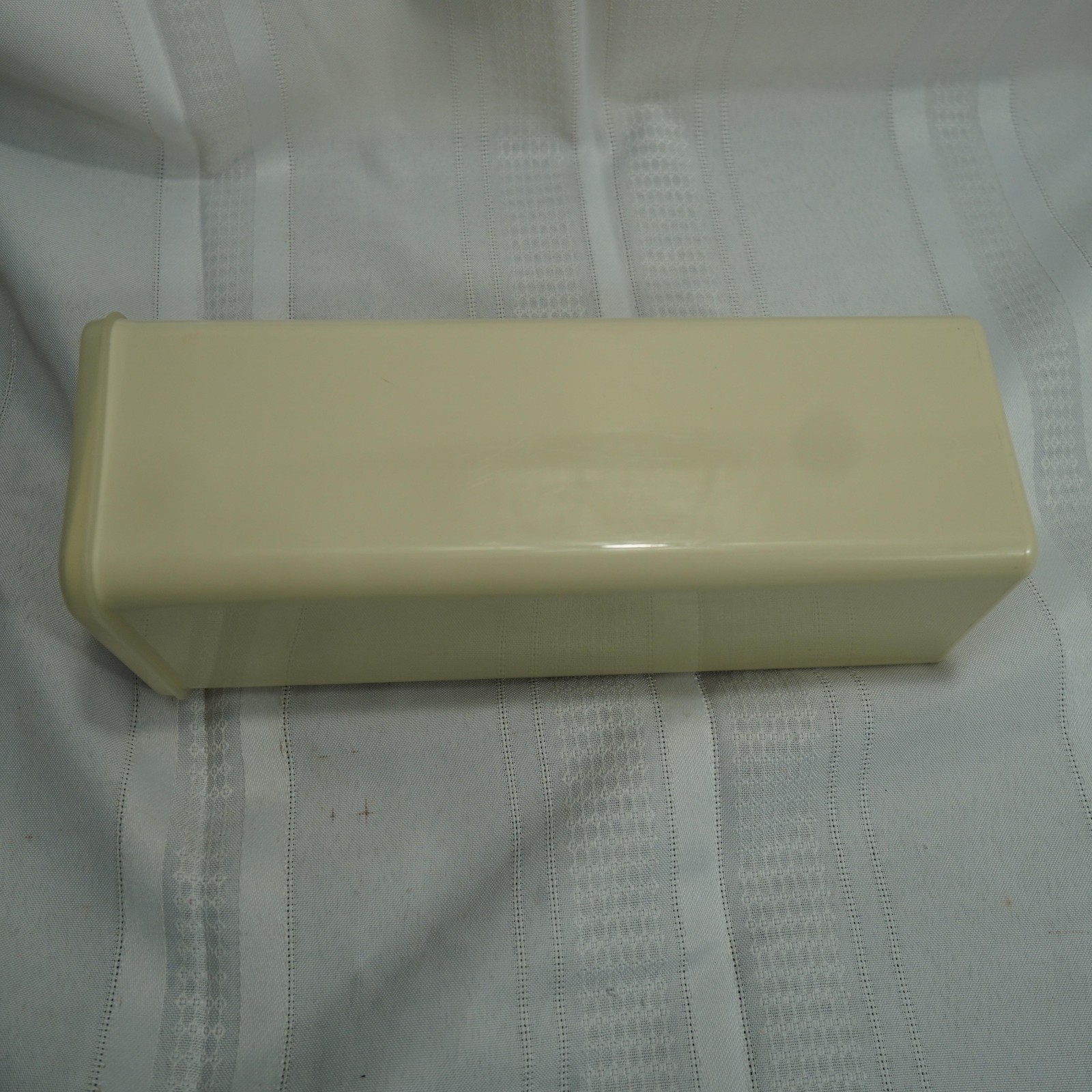 Tupperware Cheese Cracker Keeper Container with Slide Tray Ivory Made in USA