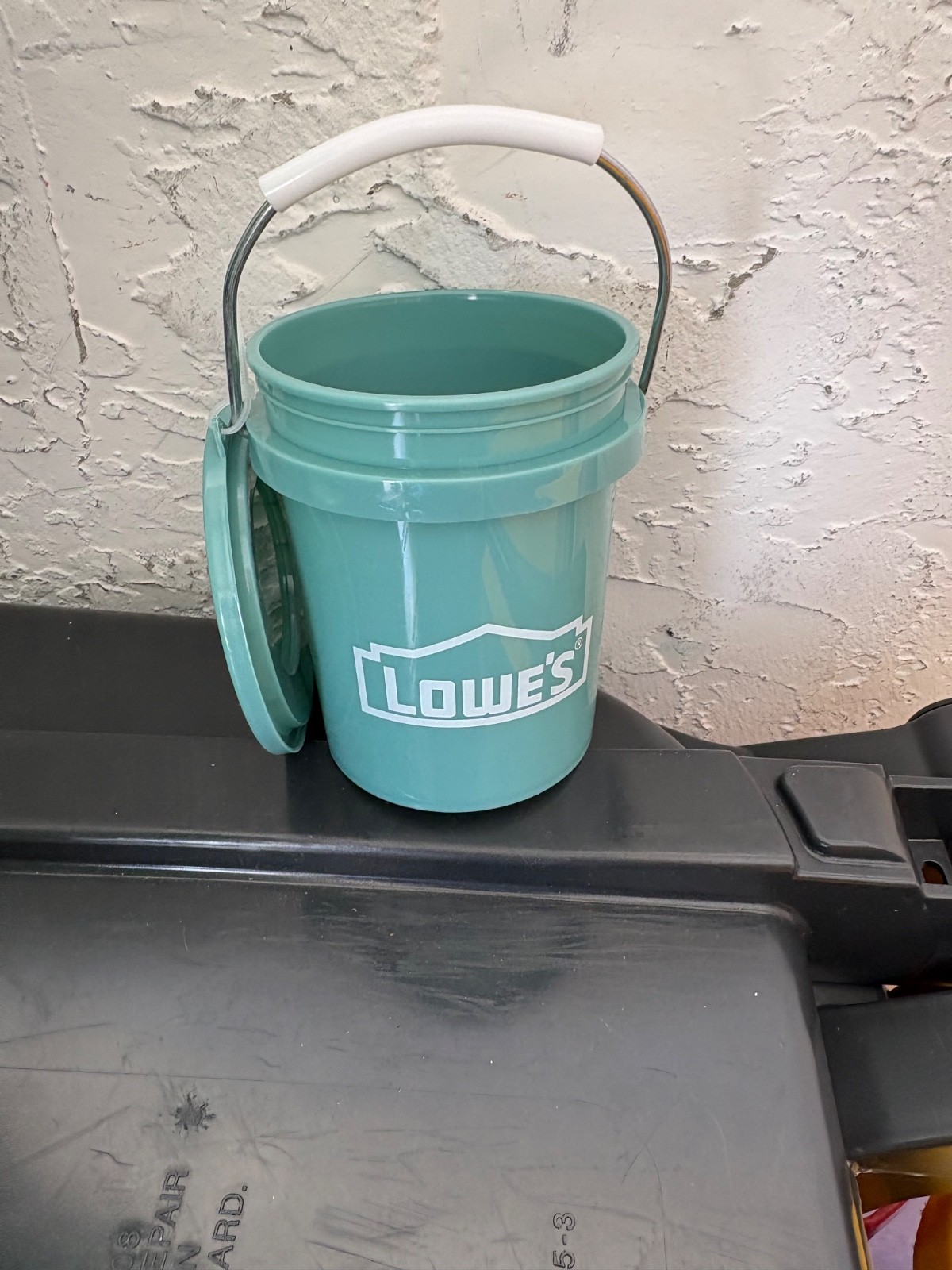 Lowe’s TEAL 0.5-Quart BPA-Free Mini Paint Bucket With Lid -FAST SHIPPING