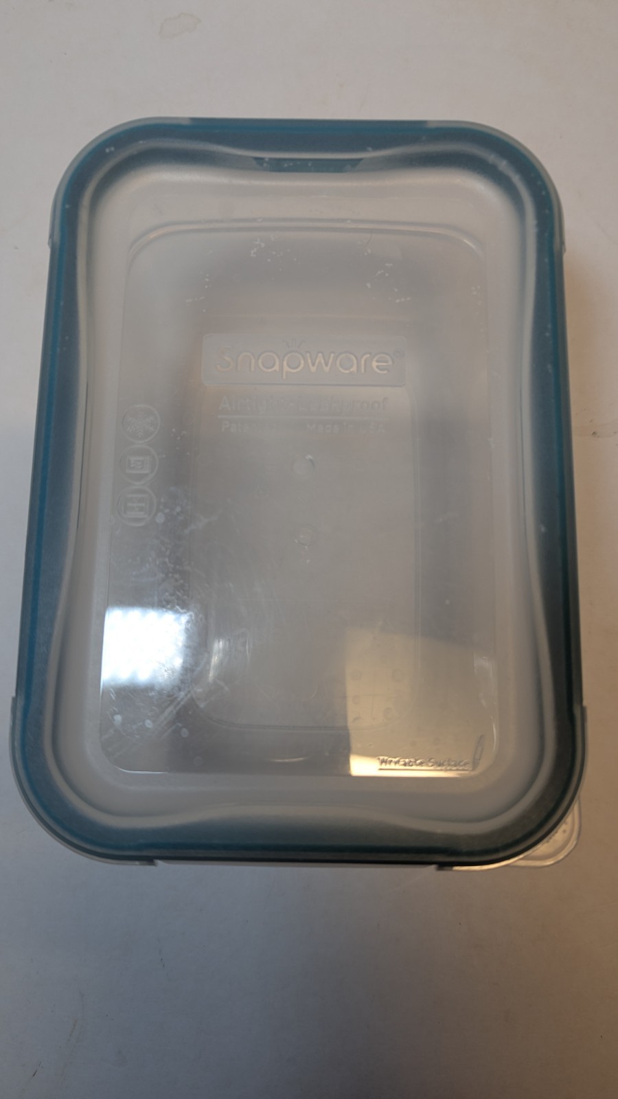 3 Snapware Containers Two 3 Cup (.7 L) One 5 Cup (1.2 L)
