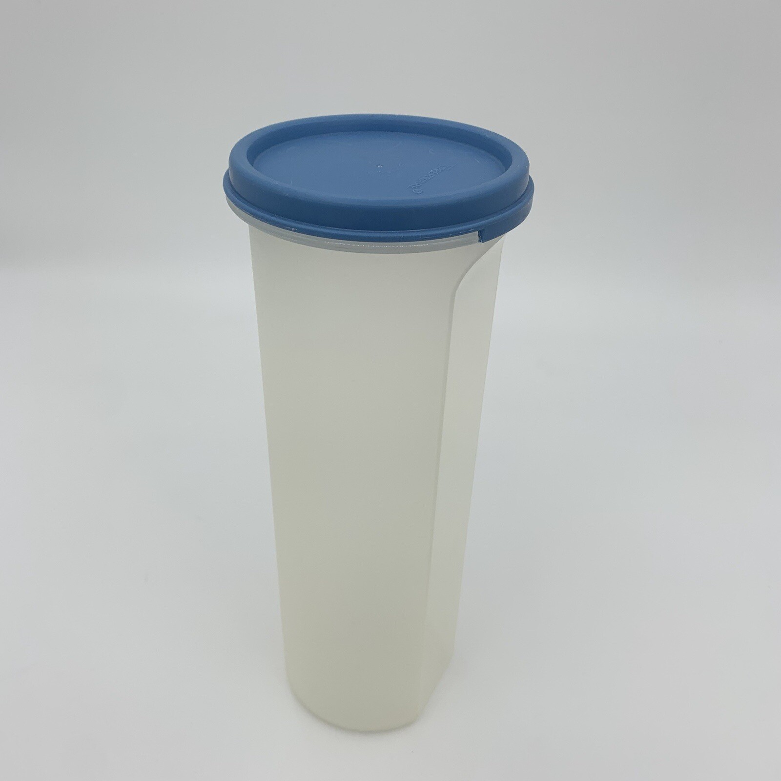 Vintage Tupperware Module Mates Spaghetti Container #4 Light Blue Lid 30 fl oz