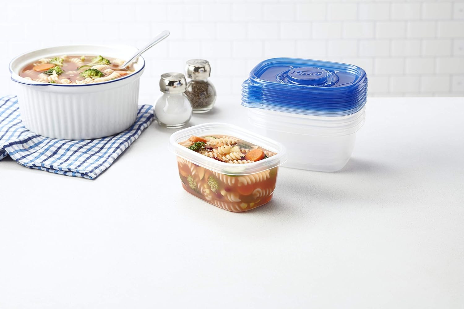 ware Medium Rectangle Food Storage Containers with Lids, BPA Free Plastic for So