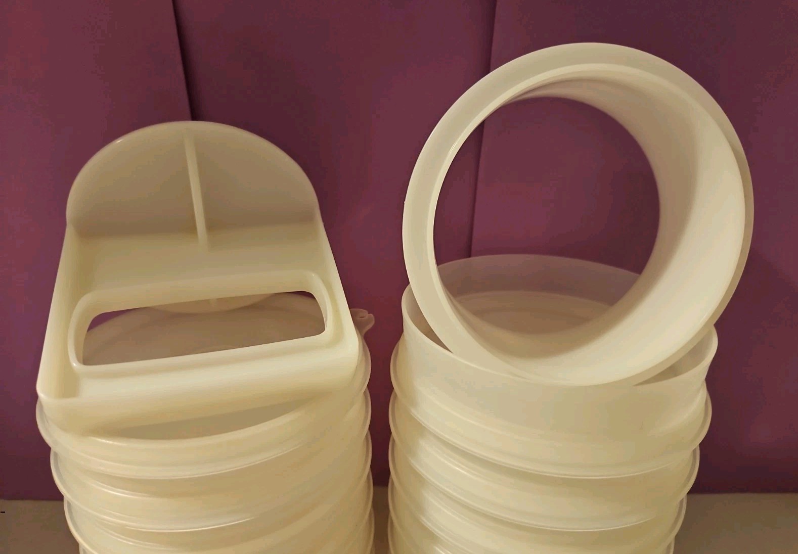 Vintage TUPPERWARE Burger Press Shape Ring 13 BURGER KEEPERS & Seal 884 883 882