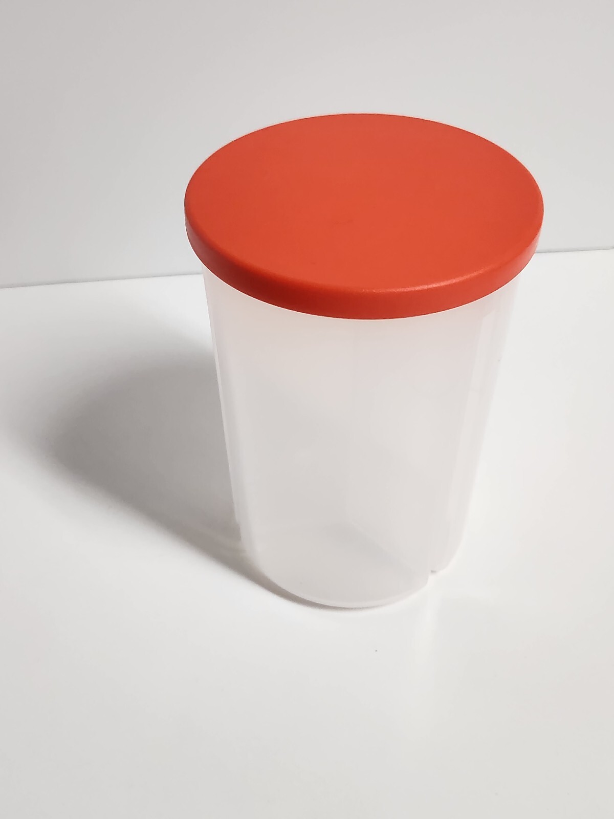 Tupperware 3 N 1 ….. 6 Cup Canister