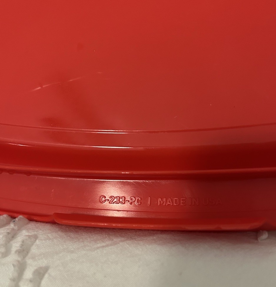 Pyrex Easy Grab C-233-PC Red Plastic Replacement Storage Lid Cover- LID ONLY