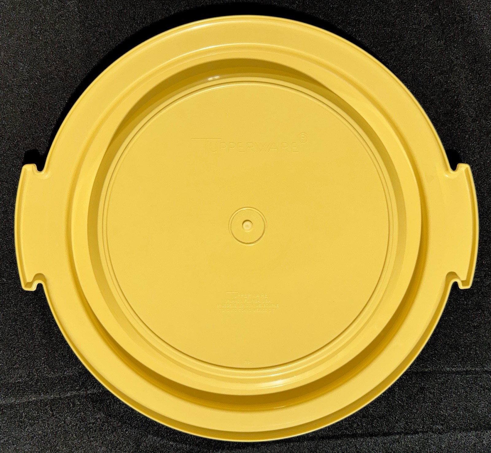 Vintage Tupperware Pie Cake Dessert Dome Lid Keeper Taker Carrier Part 719-1