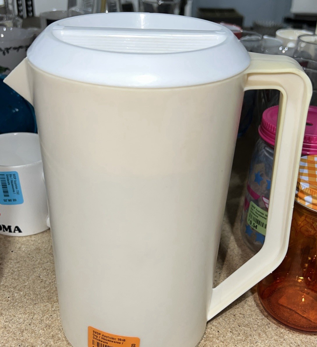 Vintage Rubbermaid Pitcher Tan Color Pitcher Drink Container With Lid