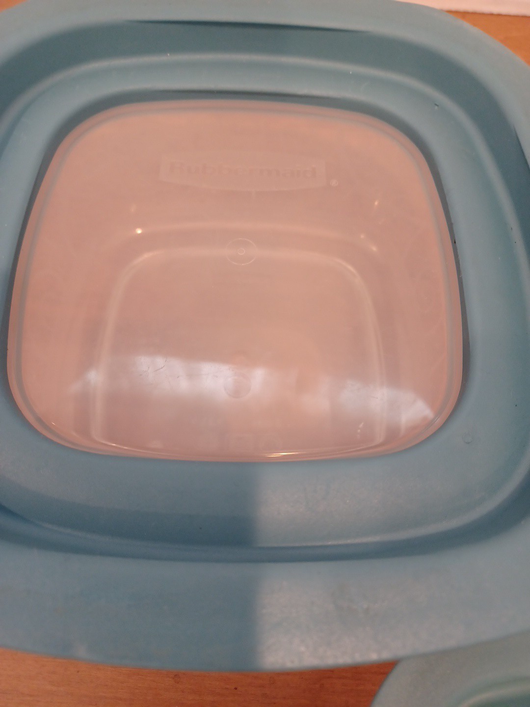 4 Rubbermaid Premier Swirl Food Storage Containers Lids 5c, 2c, 1.25c Teal Blue
