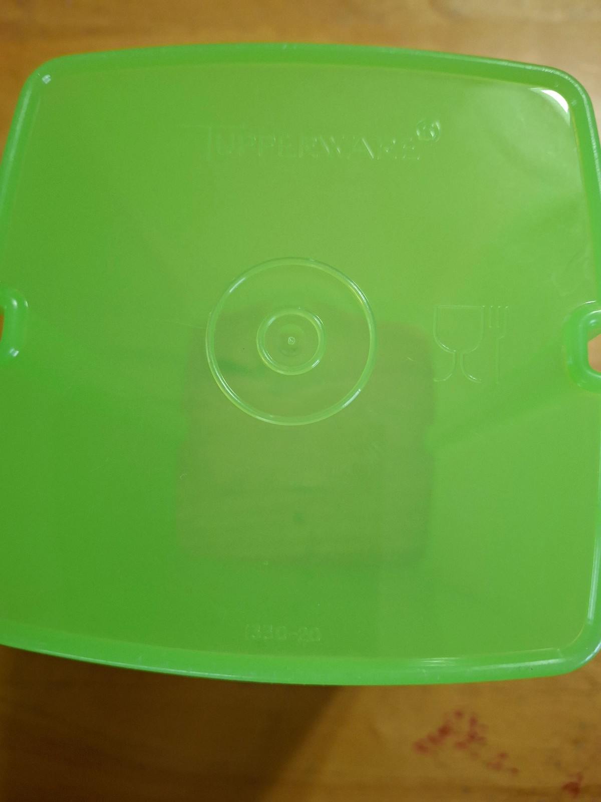 TUPPERWARE PICK A DELI 1330 FORGET ME NOT 5105a ONION KEEPER 3MIDGETS LIME GREEN