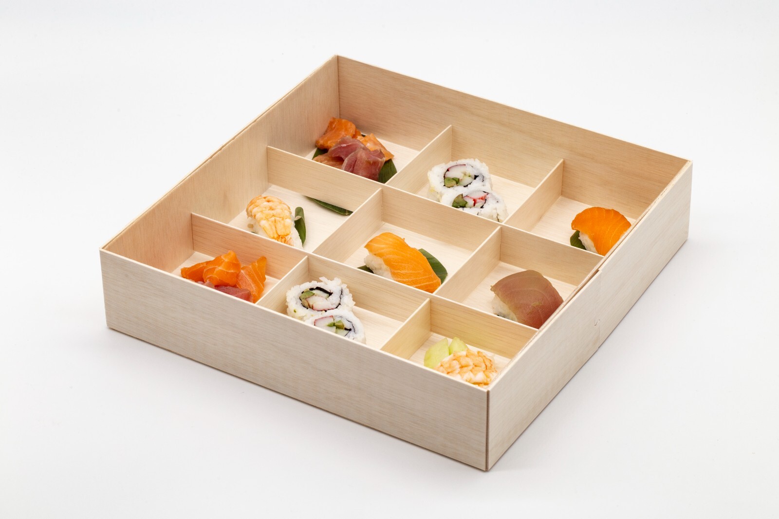 WBRT-440 100Sets 9 Compartments Wooden Box Food Sushi Container w/ PS Lid