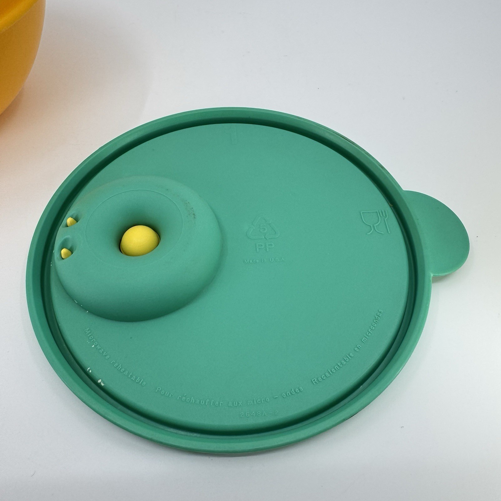 Vintage Tupperware Yellow 6 Inch Bowl #234-19 & Crystalwave Vent Lid 2648-A