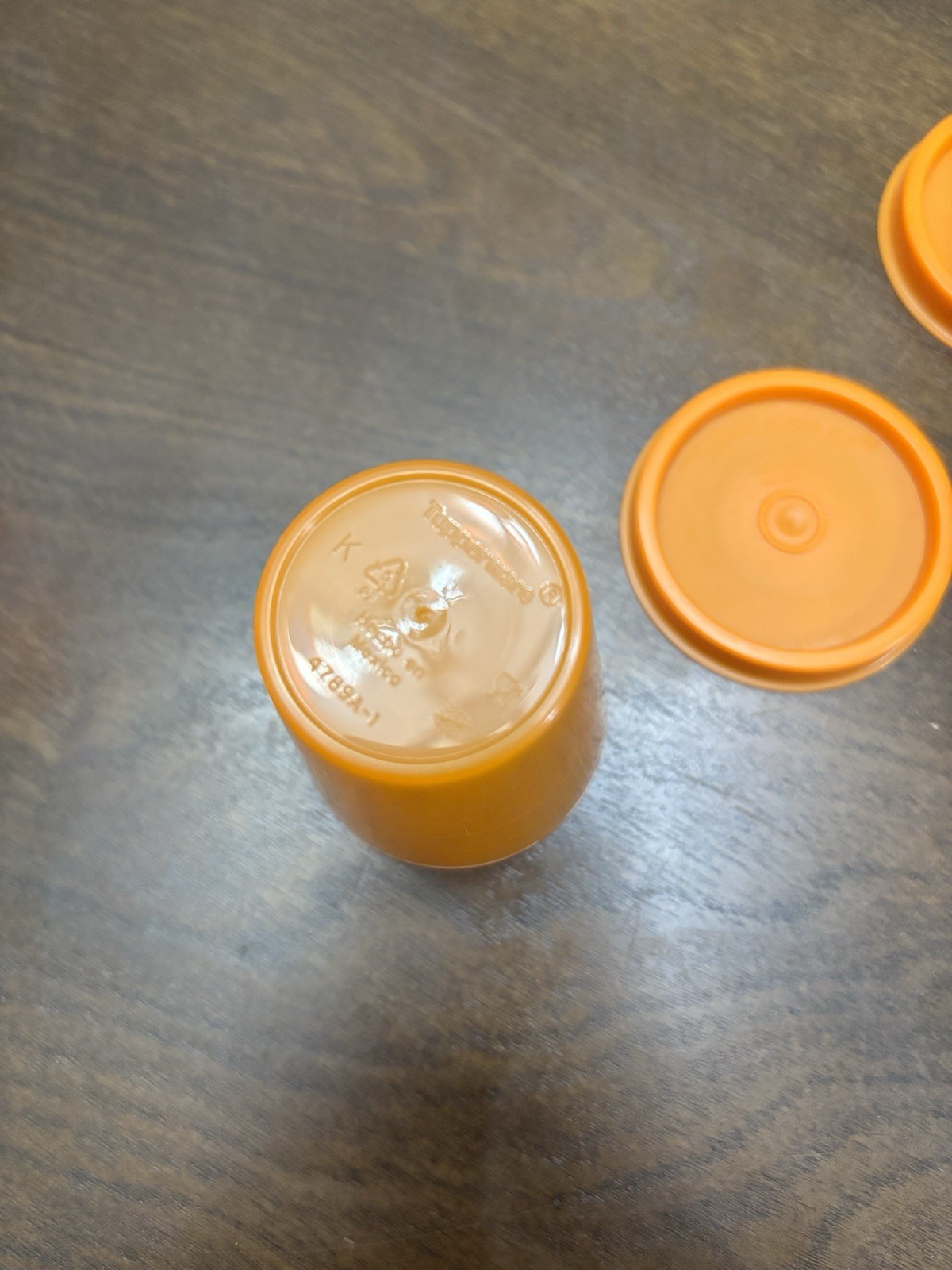 Tupperware Tupper Minis 2 oz Midgets Set of 5 Orange Smidgets Dips Crafts EUC