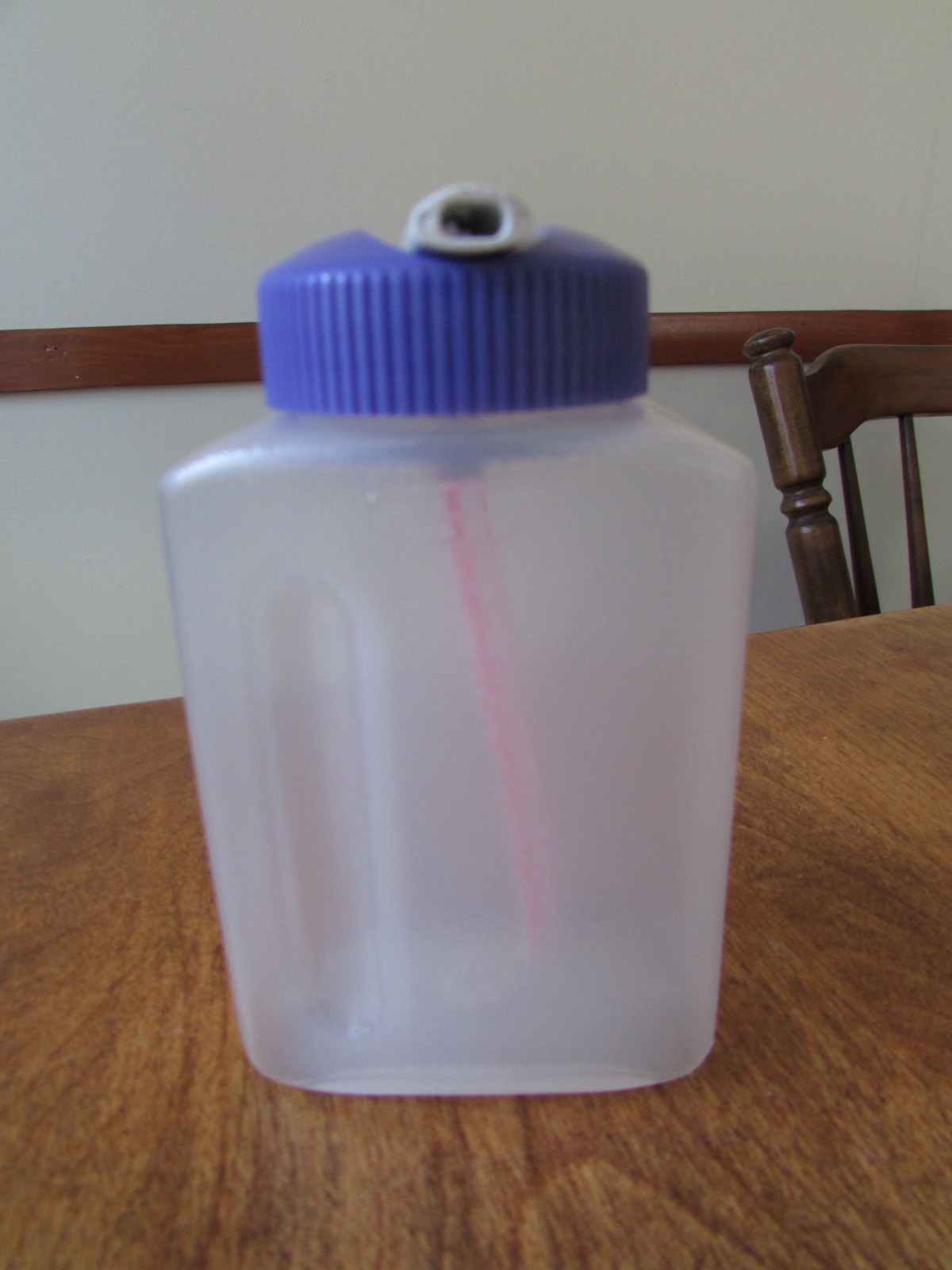 Rubbermaid Reusable Juice Box Blue Lid Sippin Saver Litterless
