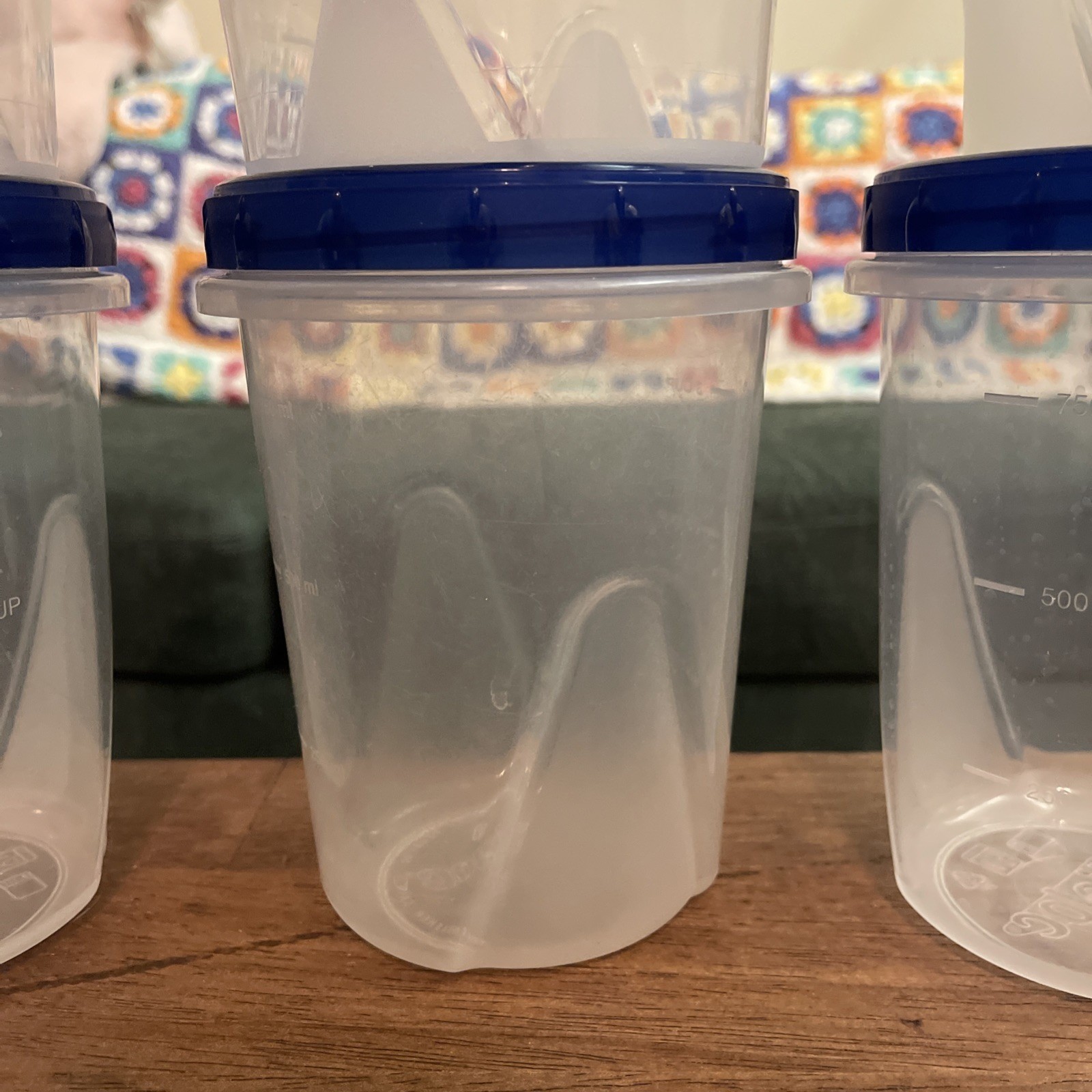 7 Ziploc Twist ‘n Loc Med Round 1 Qt/32 Oz/4Cup Containers & Lids Sm 8oz/2cup
