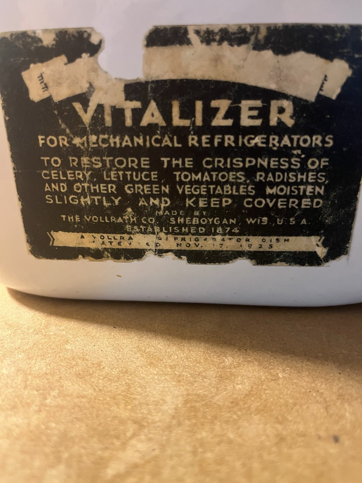 Vollrath Vitalizer Enamel Steel Refrigerator Dish w/ Slip-On Lid White/Blue 1925
