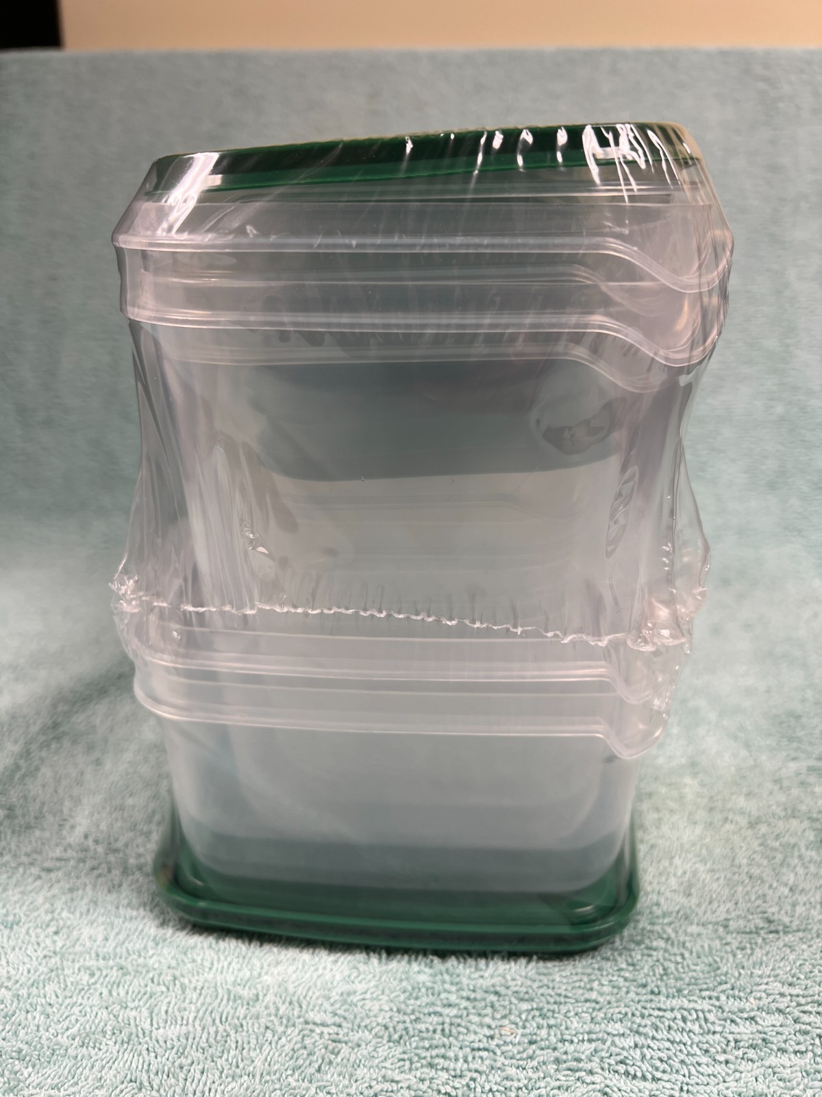 17 Piece Plastic Food Container Set (Transparent) NEW