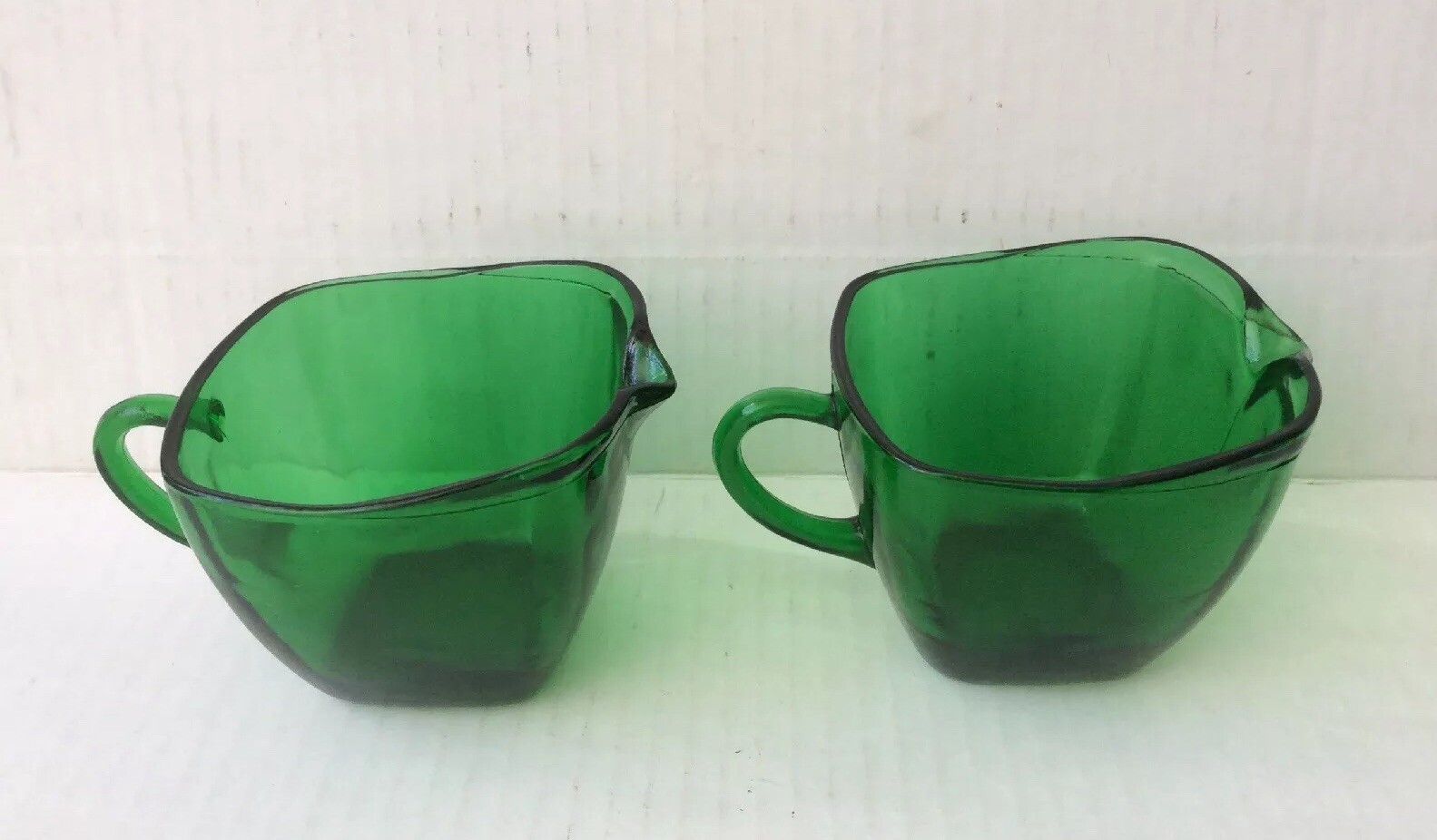 Lot of 4 Pcs Vintage Green Glass: 1 Vase & 2 Cups & 1 Cup W/ Double Handlers