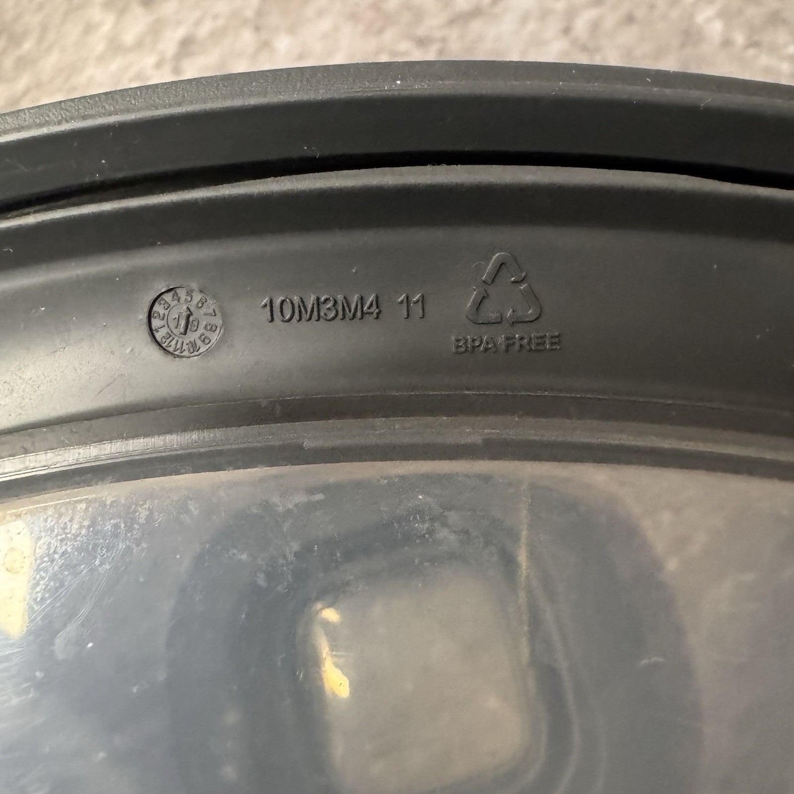 Rubbermaid Premier Replacement Square Lids Only 7N9310A 10M3M4 Slate Gray Window