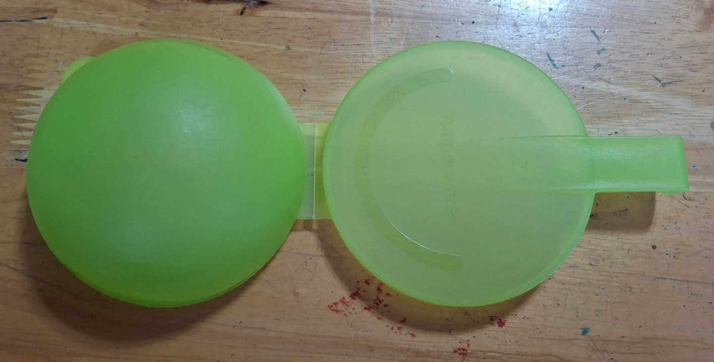 TUPPERWARE PICK A DELI 1330 FORGET ME NOT 5105a ONION KEEPER 3MIDGETS LIME GREEN