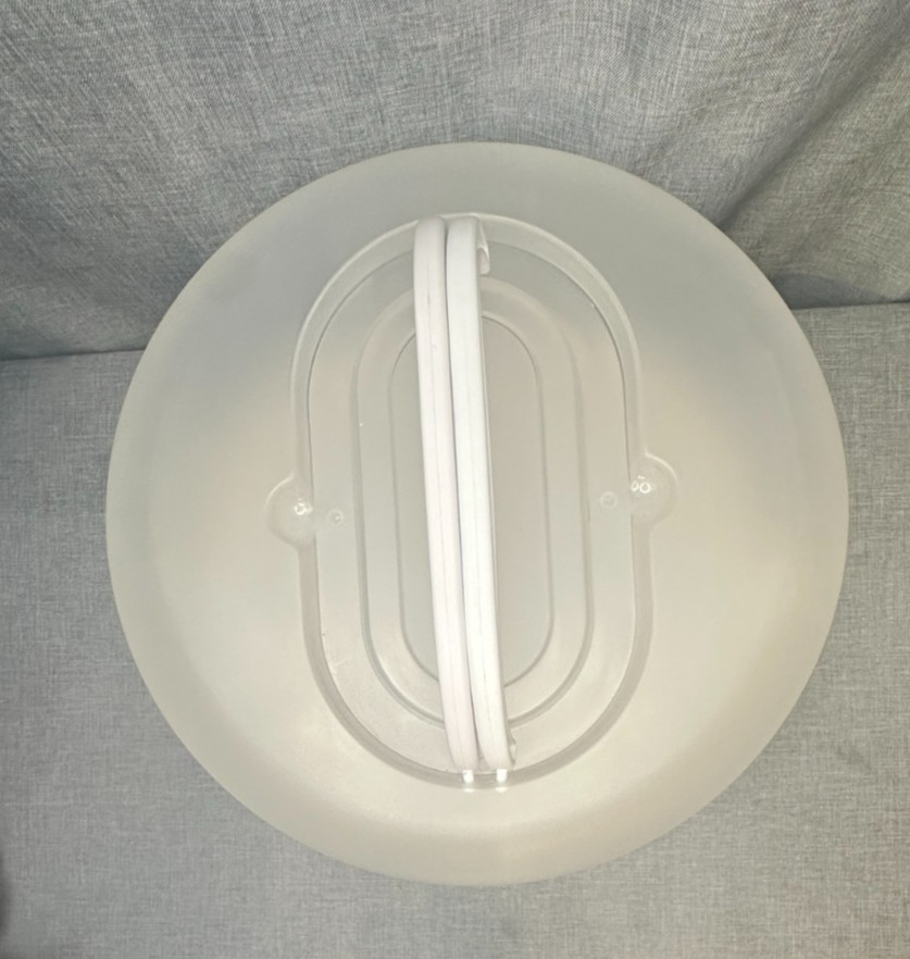 Cake Carrier with locking Lid and Handle BPA-Free Cake Container multifunction