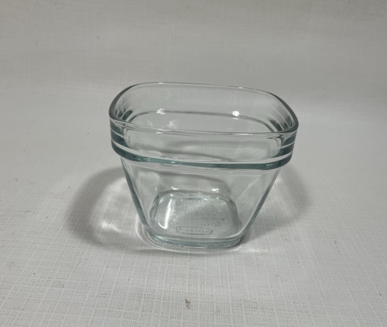 Rubbermaid 1.5 Cup 7N61 Glass Food Storage Container USA.