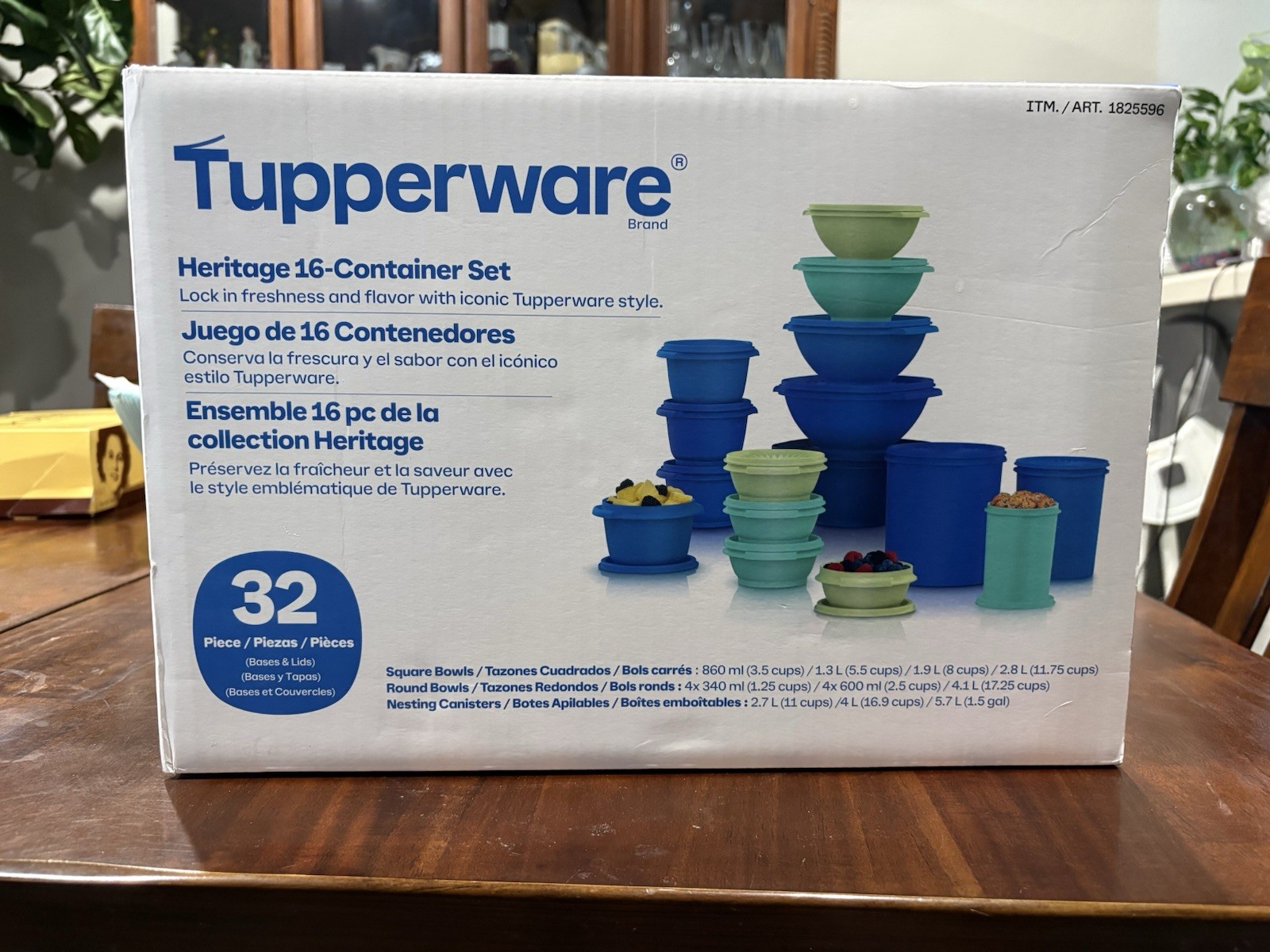 Tupperware Heritage Collection 32 Piece Food Storage Set Vintage Blue Colors!
