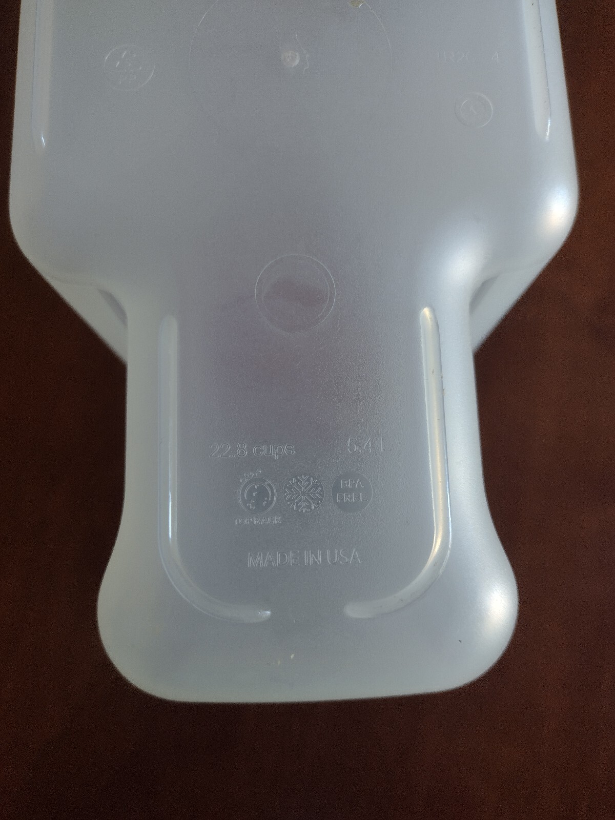 Rubbermaid Food Storage 22.8 Cups Cereal Rice Pasta Red Flip Top Lid 5.4 L