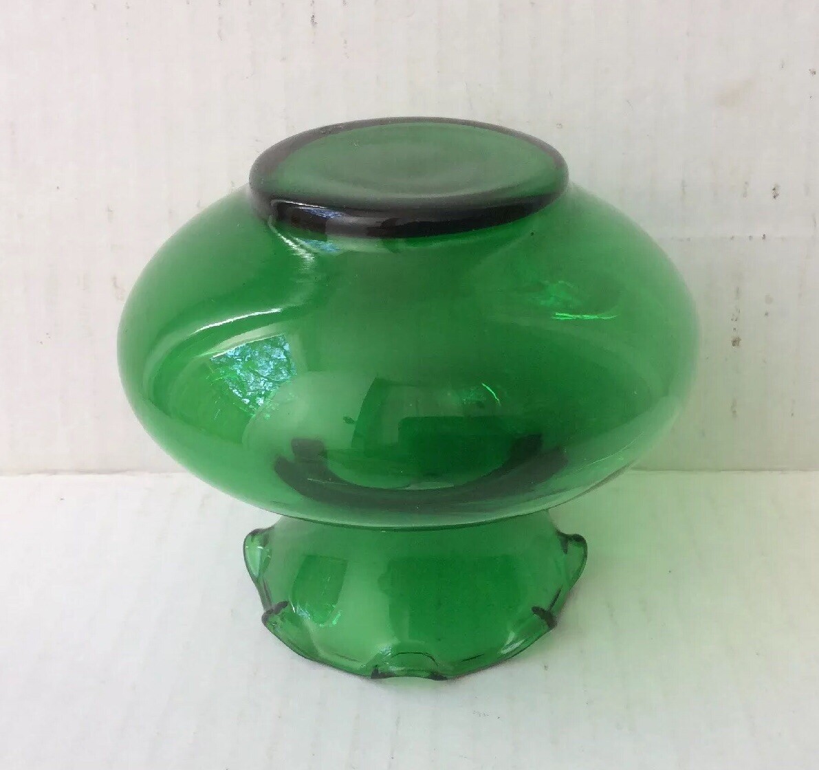 Lot of 4 Pcs Vintage Green Glass: 1 Vase & 2 Cups & 1 Cup W/ Double Handlers