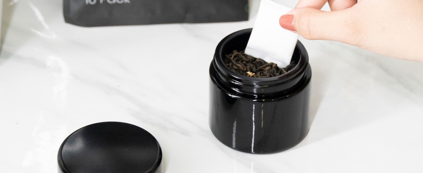 Classic Black Glass Jar 100 ml (3.3 fl oz) Ultraviolet Airtight Smell Proof,