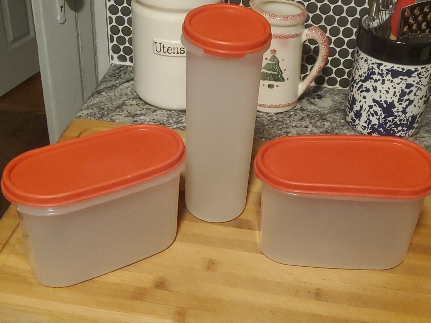 Vintage Tupperware Spaghetti Pasta Keeper 1643 – 2 Red Modular 1612 4 3/4 Cup